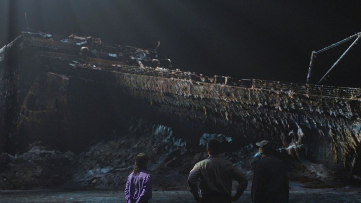 Detailed тιтanic model at scale